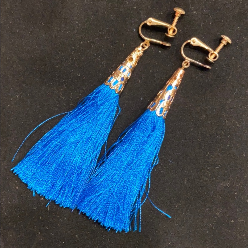 Clip-on adjustable tassel earrings
